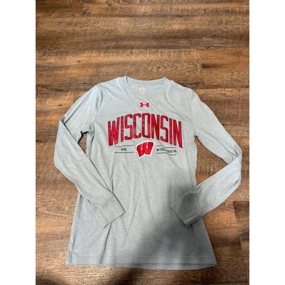 Unisex under armour long sleeve badgers T-shirt